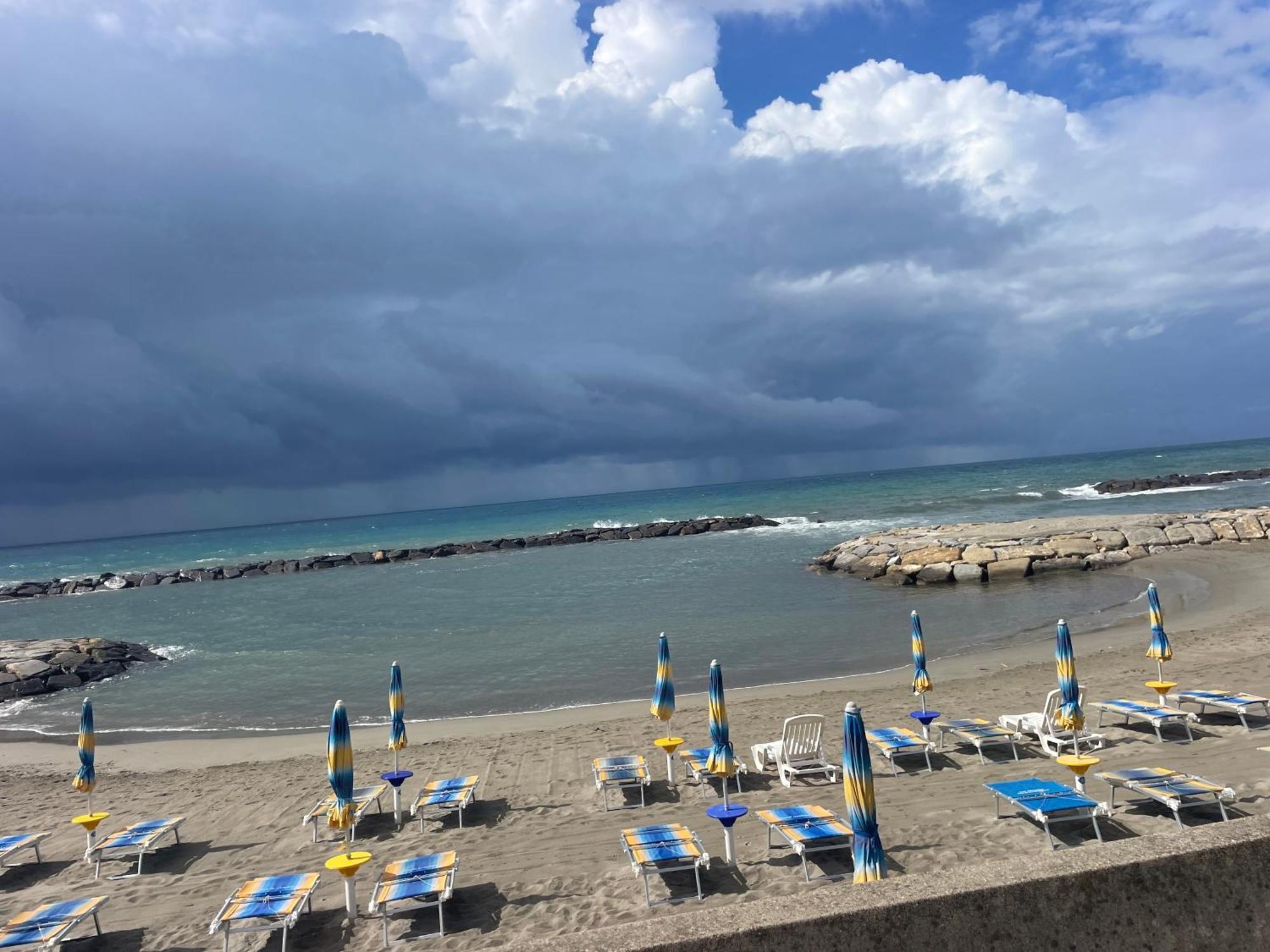 Casa Del Cardinale Leilighet Santo Stefano al Mare Eksteriør bilde