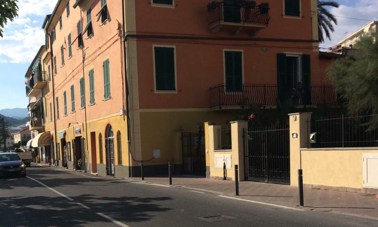 Casa Del Cardinale Leilighet Santo Stefano al Mare Eksteriør bilde